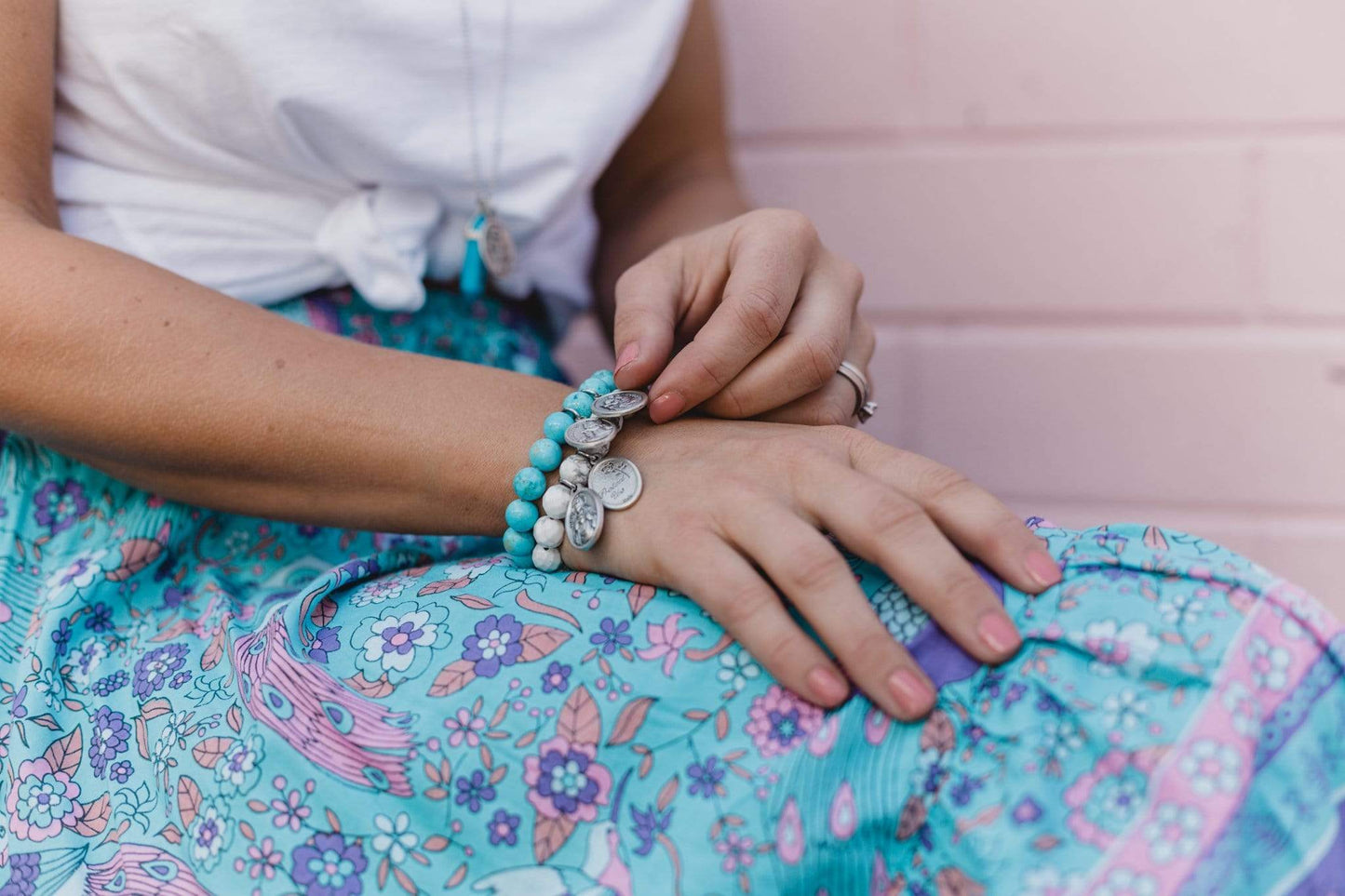 crystal-jewellery-for-gifts BRACELET | BLUE HOWLITE